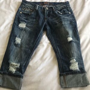 Size 5 Almost Famous crop jeans distressed